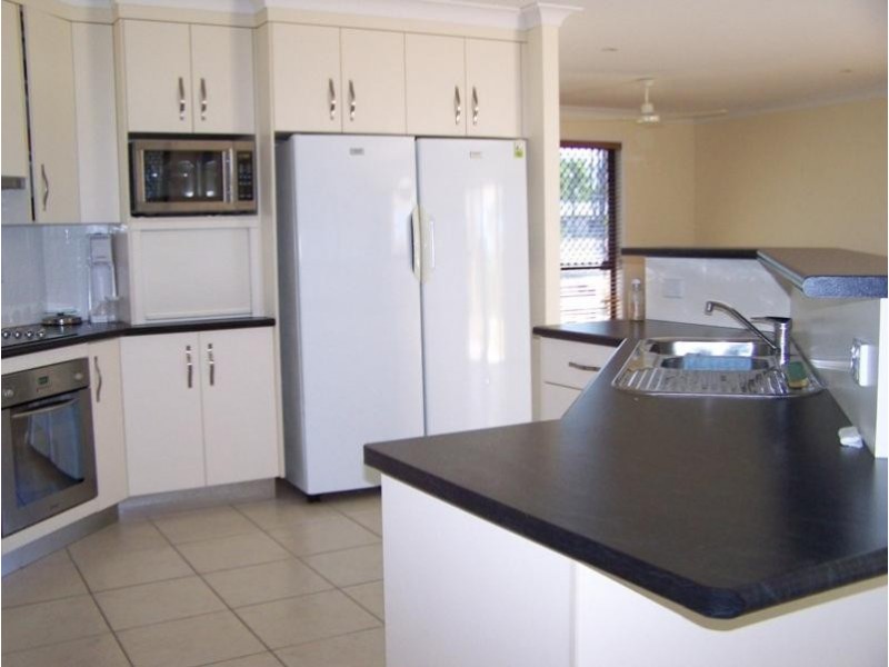 42 Ronald Crescent, Benaraby QLD 4680