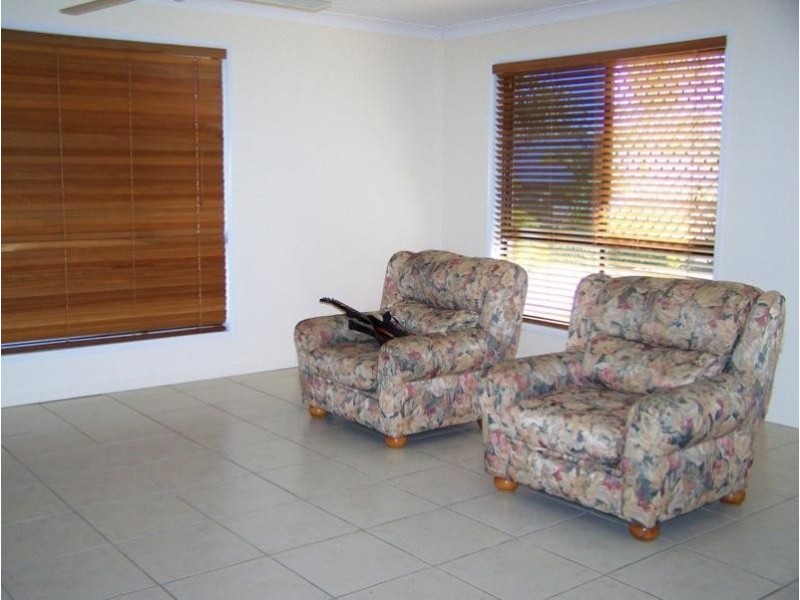 42 Ronald Crescent, Benaraby QLD 4680