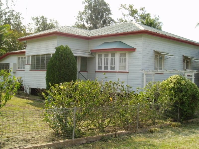 6 Beech Street, Builyan QLD 4680