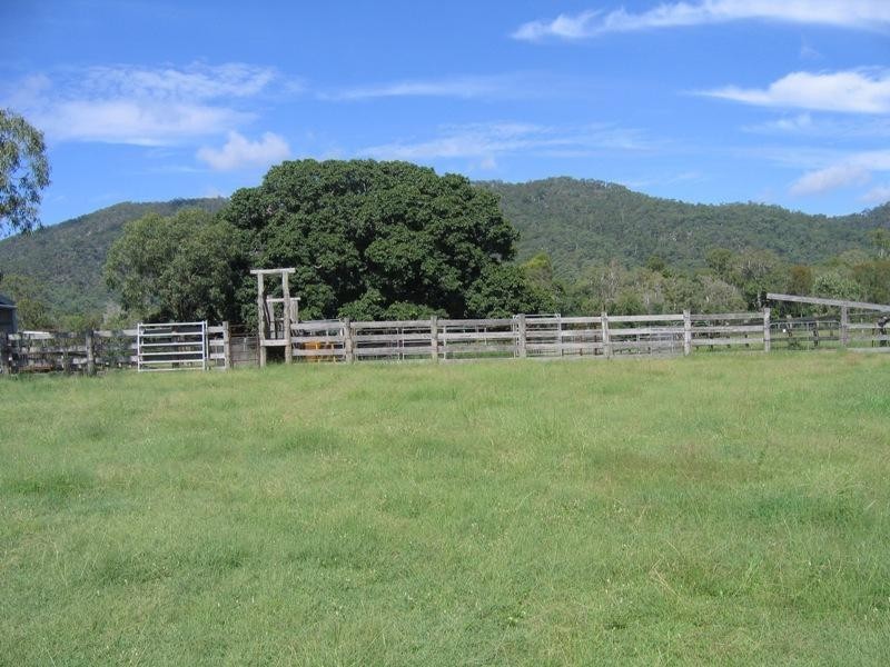 46663 Bruce Highway, Bororen QLD 4678