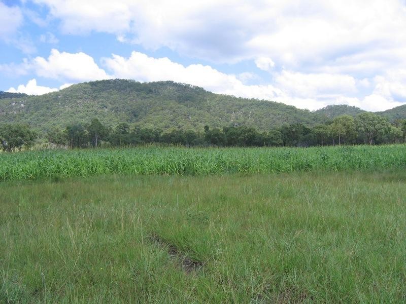 46663 Bruce Highway, Bororen QLD 4678