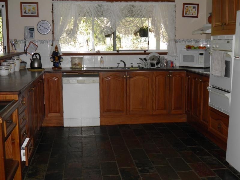 256 Rodds Bay Road, Iveragh QLD 4680