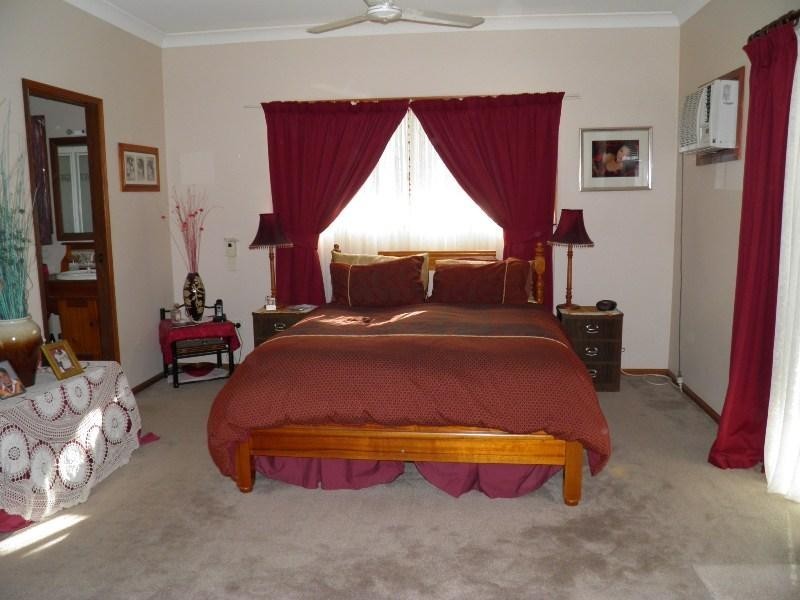 256 Rodds Bay Road, Iveragh QLD 4680
