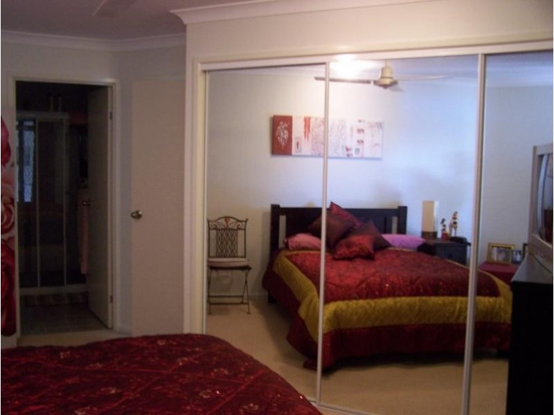Apartment 10/8 a Wyndham Avenue, Boyne Island QLD 4680