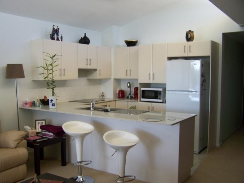 Apartment 10/8 a Wyndham Avenue, Boyne Island QLD 4680