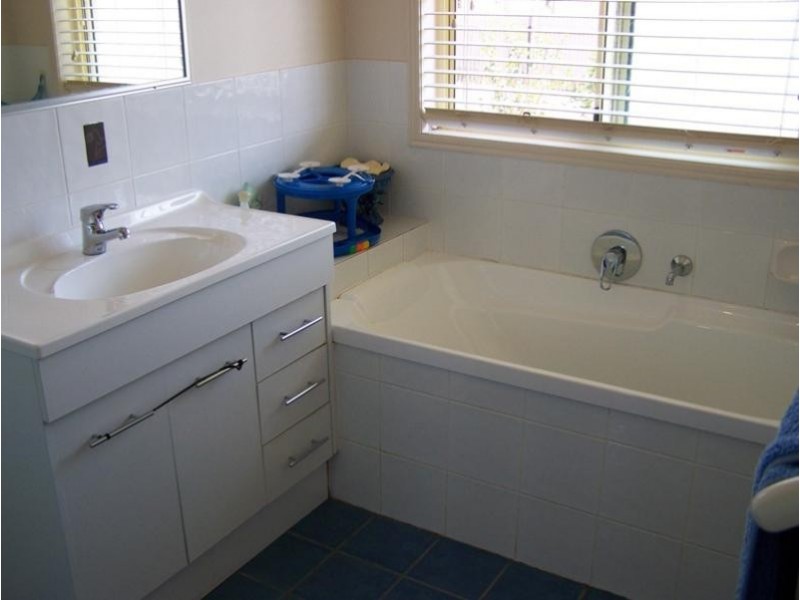 1 Ronald Crescent, Benaraby QLD 4680