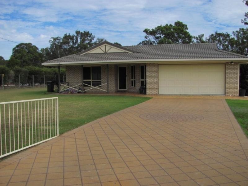 8 Silverton Drive, Tannum Sands QLD 4680