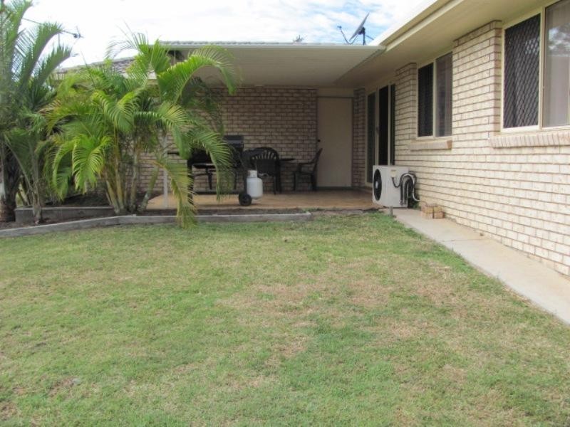 8 Silverton Drive, Tannum Sands QLD 4680