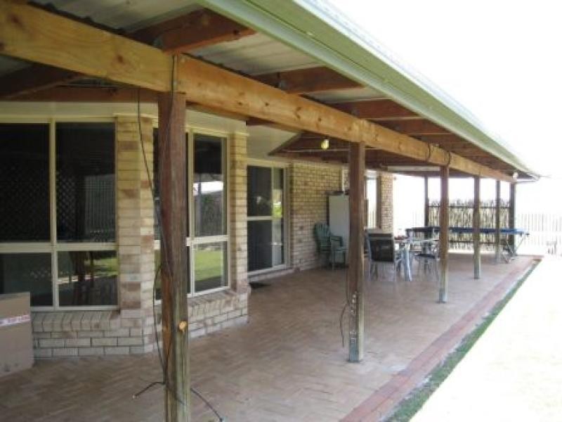37 Curtis Avenue, Boyne Island QLD 4680