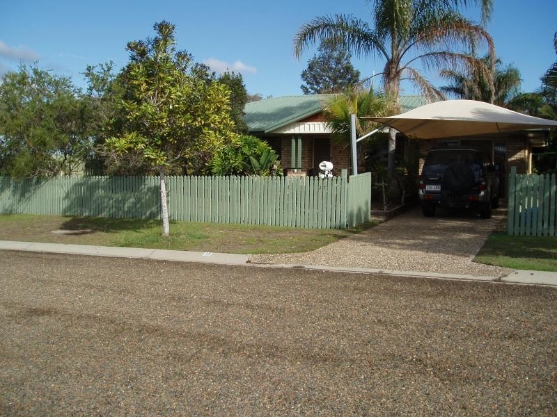 37 Curtis Avenue, Boyne Island QLD 4680