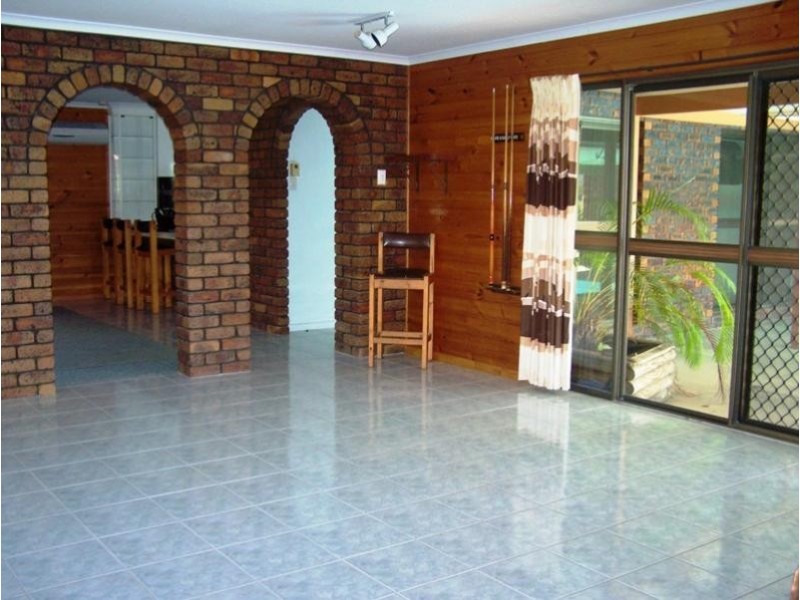 48 Booth Avenue, Tannum Sands QLD 4680