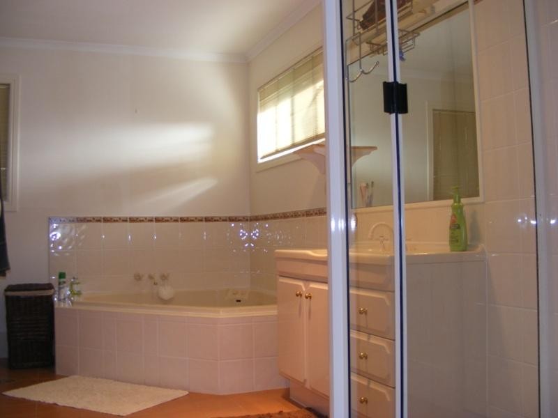 12 Ridge Close, Tannum Sands QLD 4680