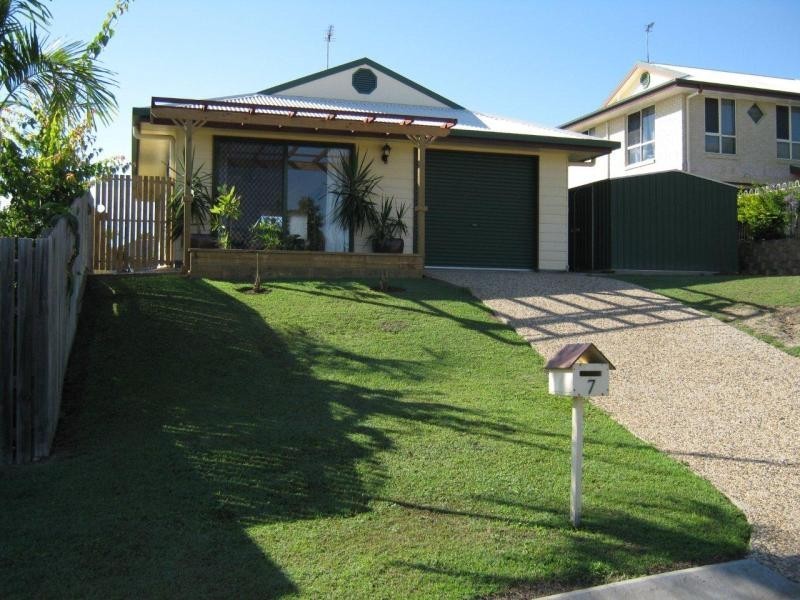 7 Delaney Court, Tannum Sands QLD 4680