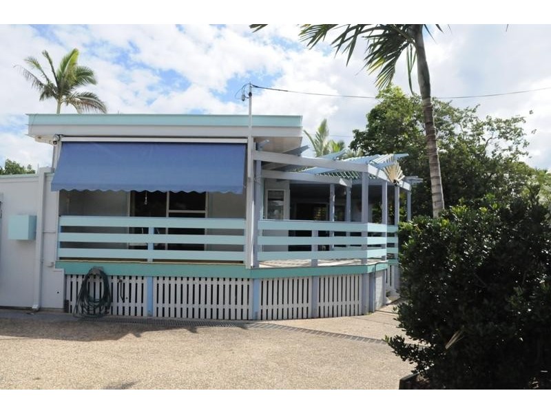 11 River Drive, Boyne Island QLD 4680