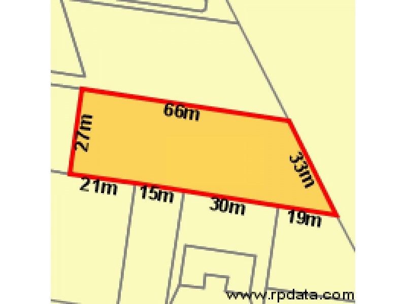 11 River Drive, Boyne Island QLD 4680