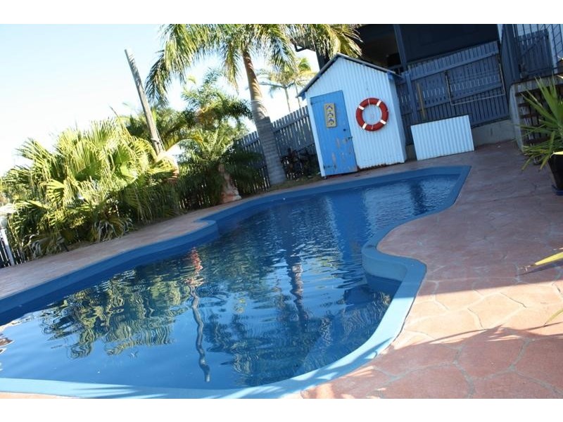 18 Brin Street, Boyne Island QLD 4680