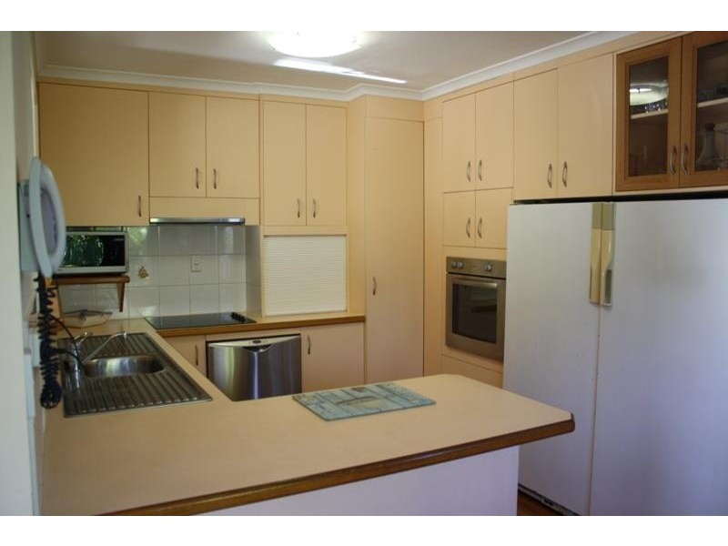 18 Brin Street, Boyne Island QLD 4680