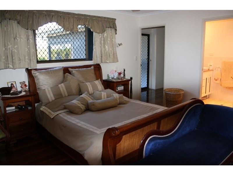 18 Brin Street, Boyne Island QLD 4680