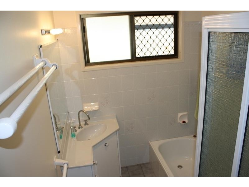 18 Brin Street, Boyne Island QLD 4680
