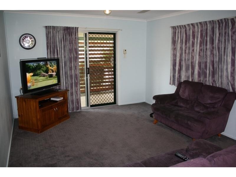 30 Centenary Drive, Boyne Island QLD 4680