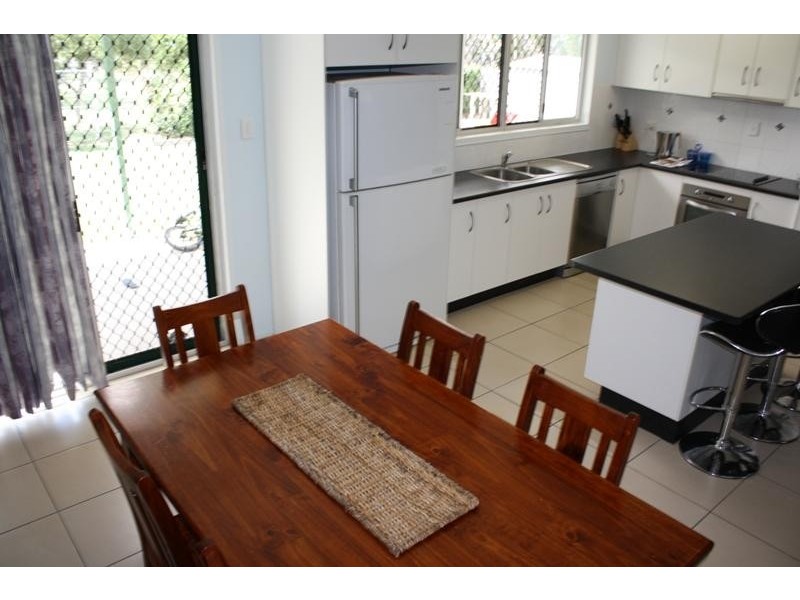 30 Centenary Drive, Boyne Island QLD 4680