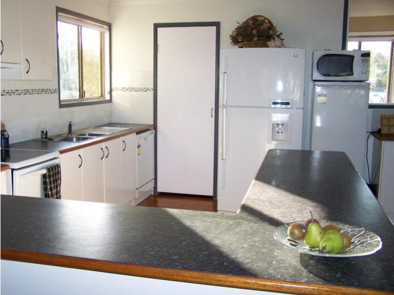 4 Lomandra Street, Boyne Island QLD 4680