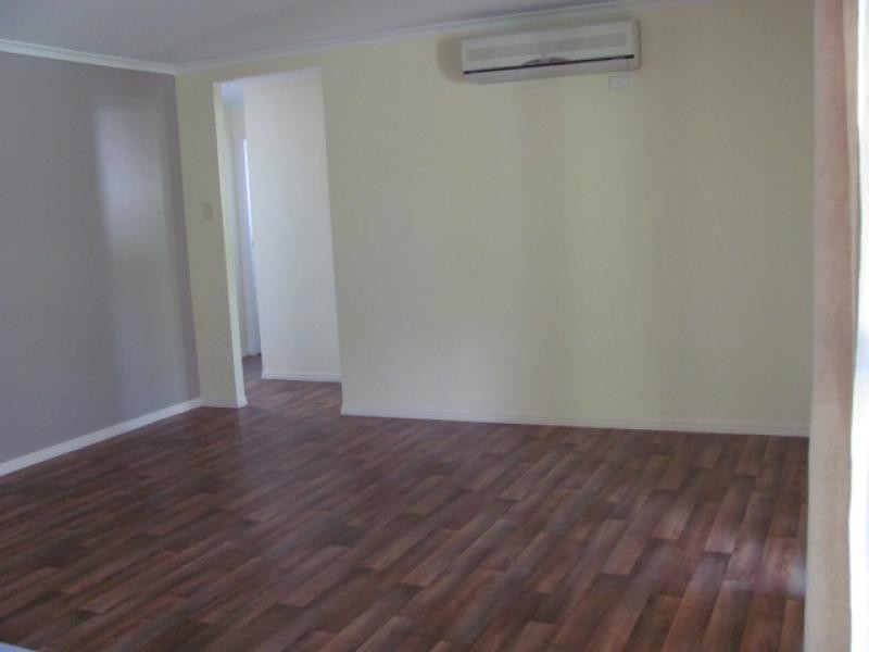 37 Curtis Avenue, Boyne Island QLD 4680