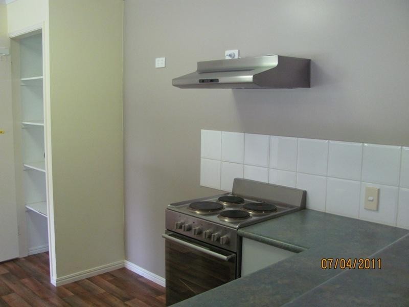 37 Curtis Avenue, Boyne Island QLD 4680