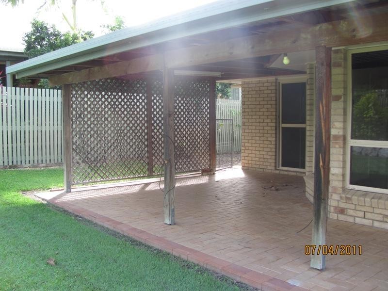 37 Curtis Avenue, Boyne Island QLD 4680