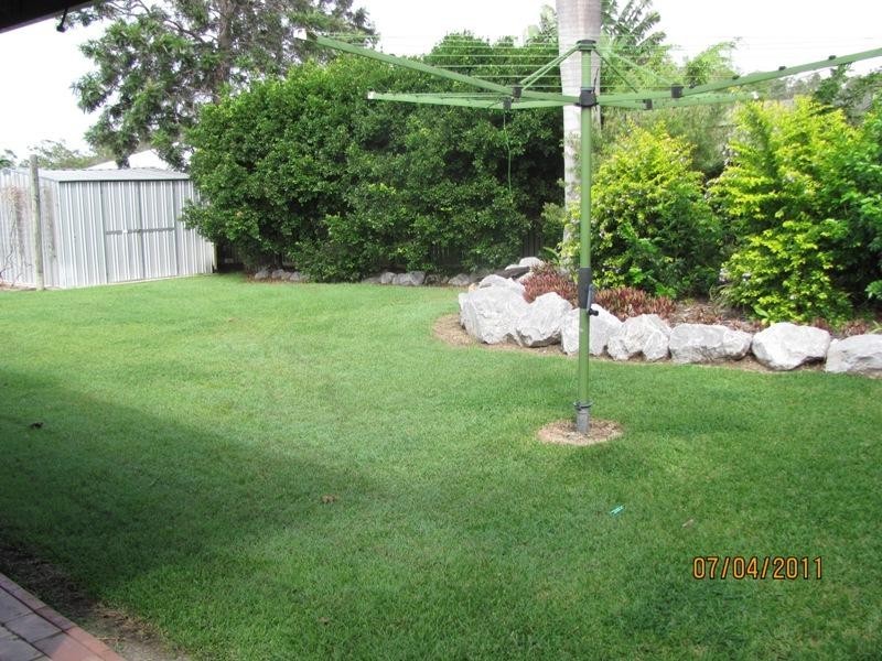37 Curtis Avenue, Boyne Island QLD 4680