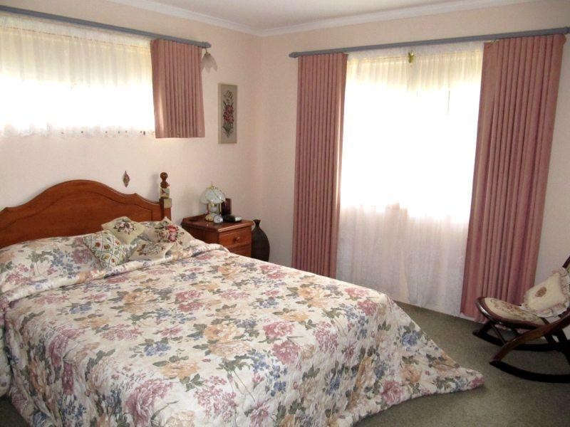 11 Swains Court, Boyne Island QLD 4680