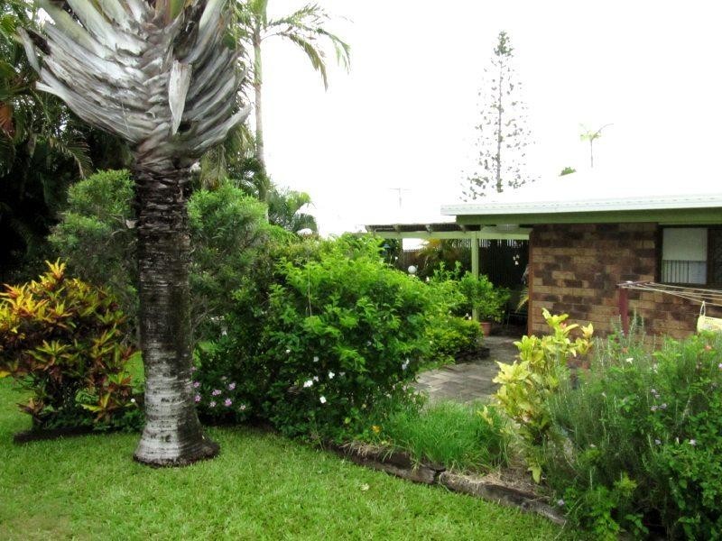11 Swains Court, Boyne Island QLD 4680