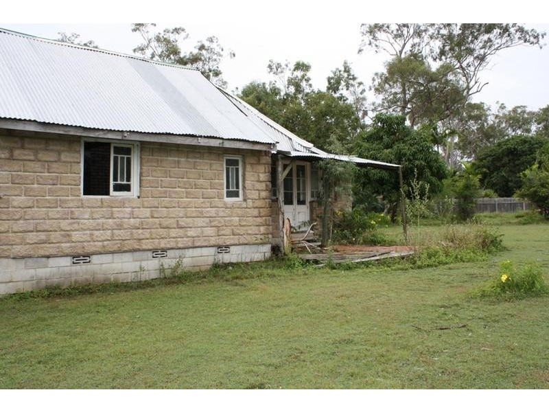 223 Bells Road, Rodds Bay QLD 4678