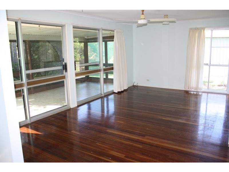 12 Alkina Crescent, Boyne Island QLD 4680