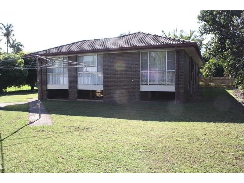 12 Alkina Crescent, Boyne Island QLD 4680