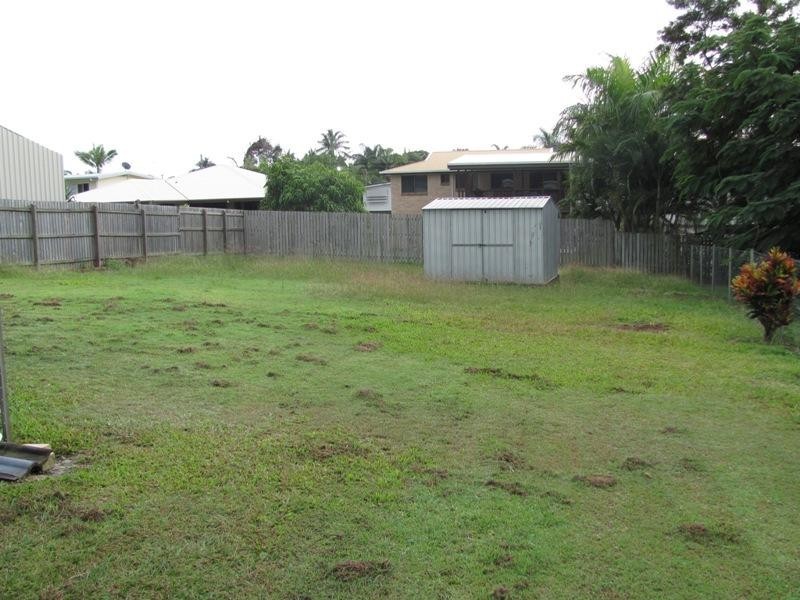 12 Yukana Street, Boyne Island QLD 4680