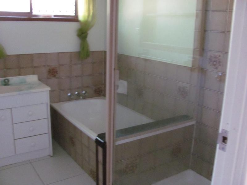 91 Booth Avenue, Tannum Sands QLD 4680