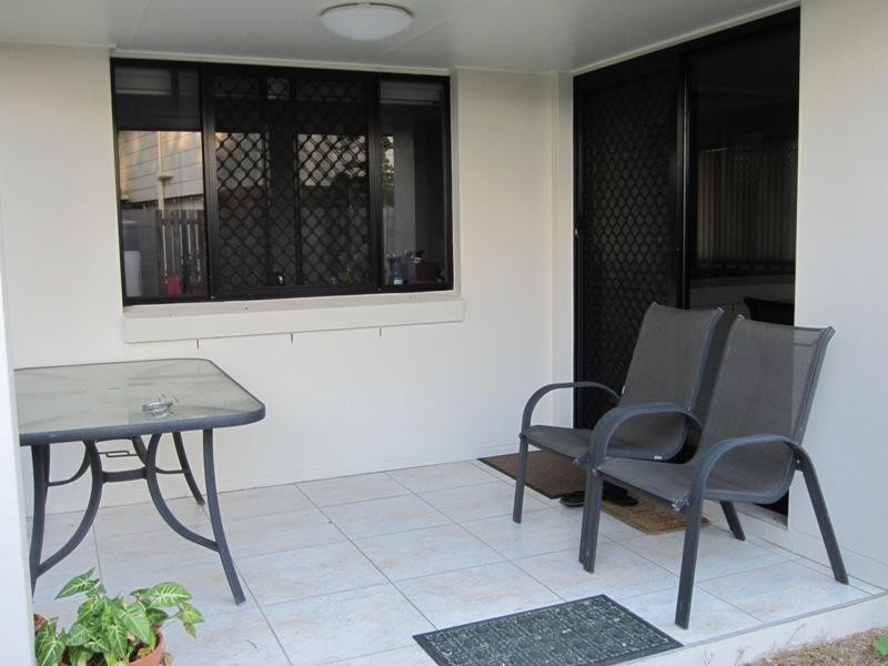 8 Alpine Avenue, Boyne Island QLD 4680