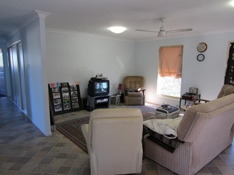 110 Lesters Road, Bororen QLD 4678