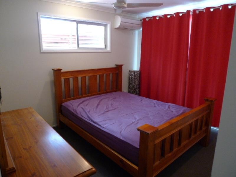 4 Swains Court, Boyne Island QLD 4680