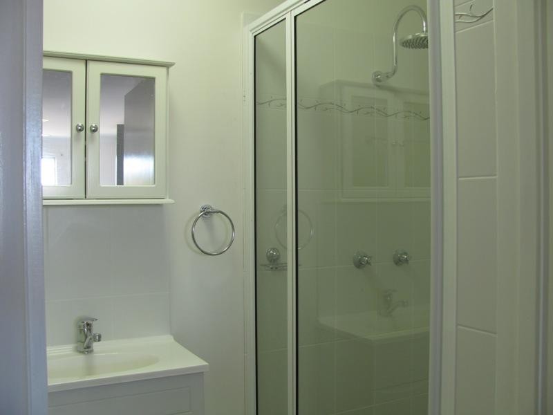 Unit 2/4 Kerfoot Close, Tannum Sands QLD 4680