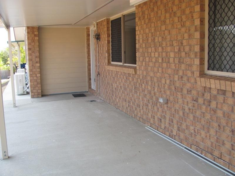 Unit 2/4 Kerfoot Close, Tannum Sands QLD 4680