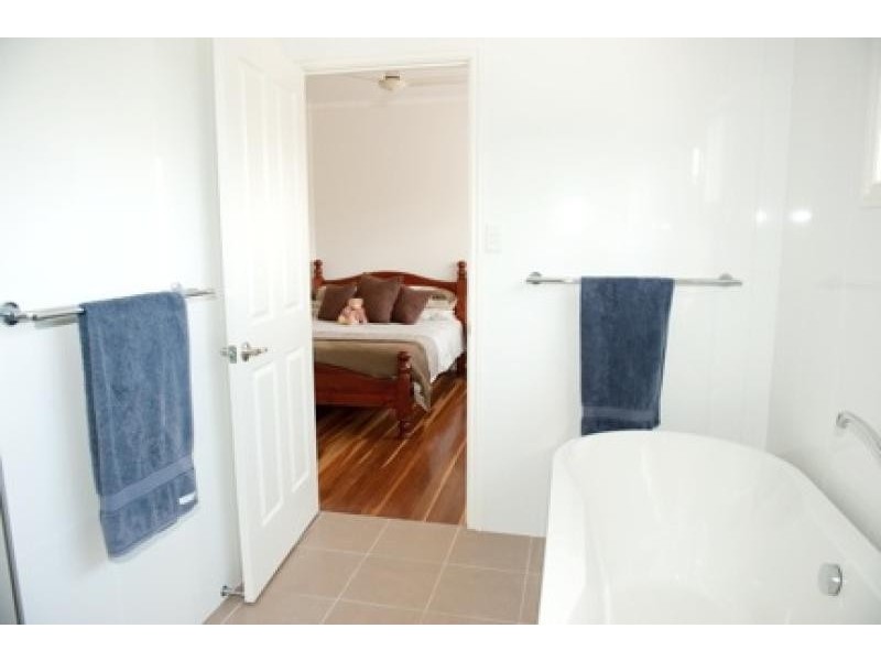 18 Loghole Lane, Mount Perry QLD 4671