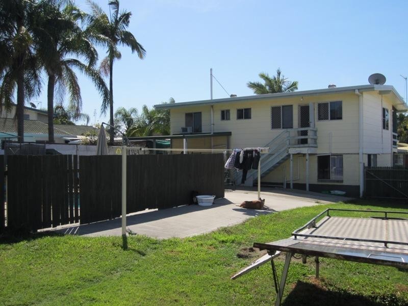 10 Bellemere Court, Boyne Island QLD 4680