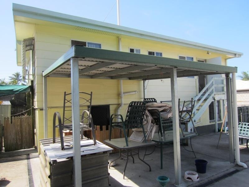 10 Bellemere Court, Boyne Island QLD 4680