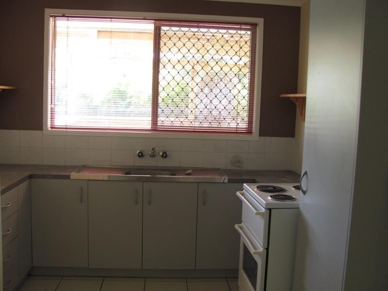 6 Andrew Court, Boyne Island QLD 4680