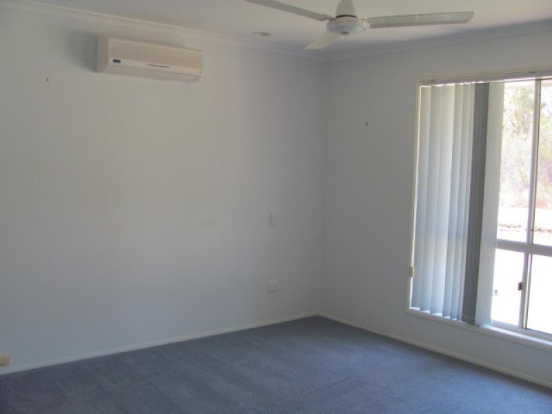 93 The Oaks Road, Tannum Sands QLD 4680