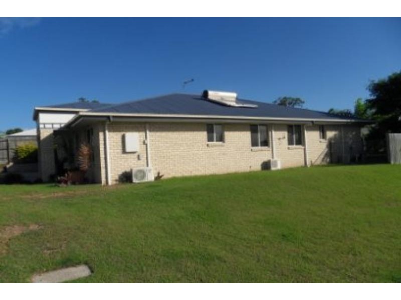 2 Karumba Court, Tannum Sands QLD 4680