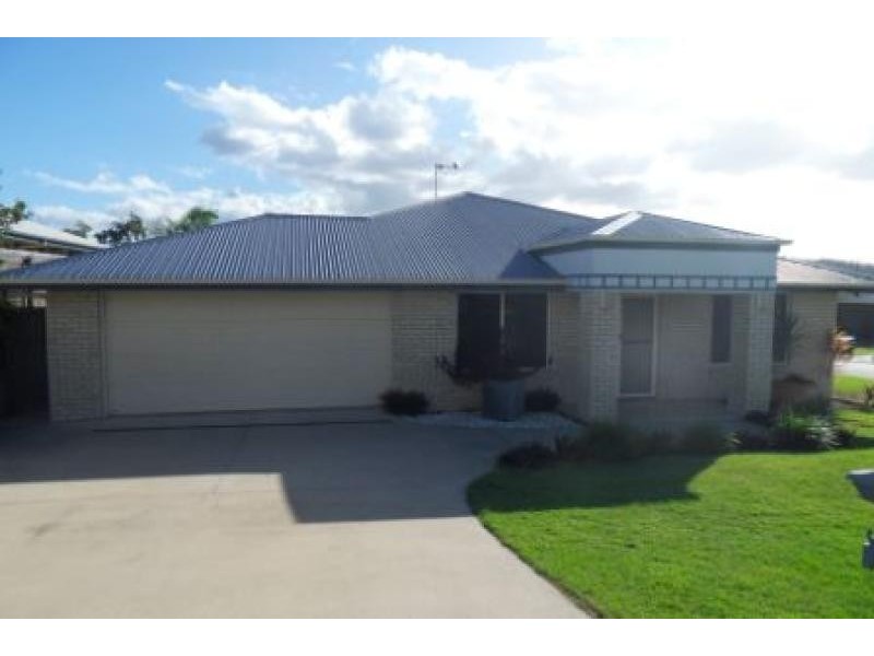 2 Karumba Court, Tannum Sands QLD 4680