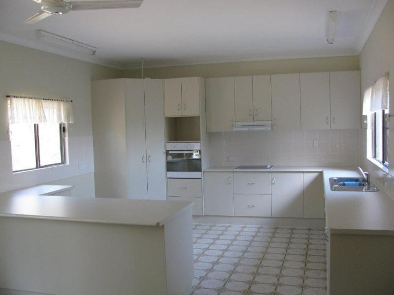 Unit 2/21 Marian Close, Sun Valley QLD 4680